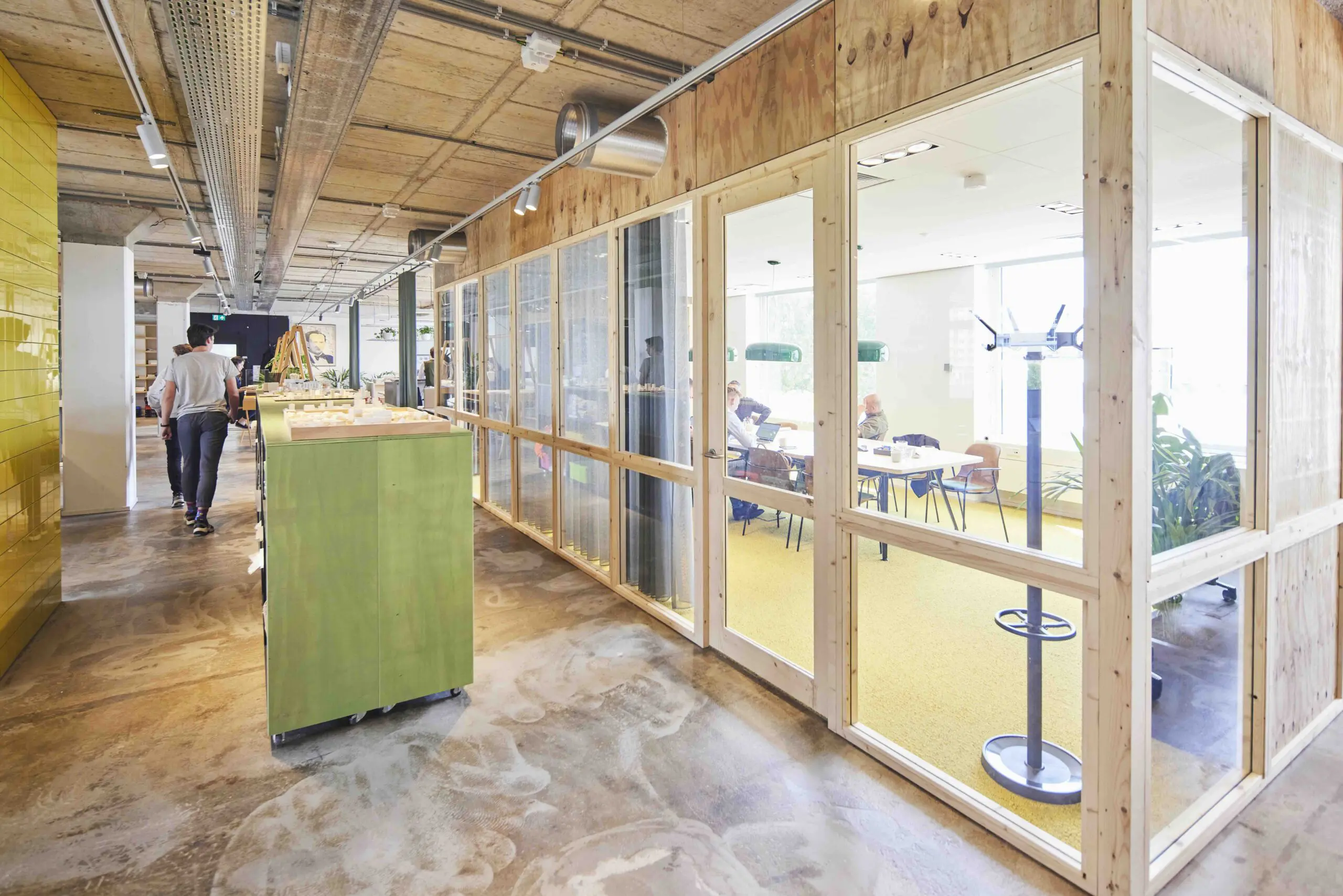 Groosman Circulair Kantoor Rotterdam, samenwerking met CirQ wood houtoplossingen
